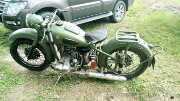 Правда, уже второй год стоит ((((