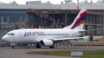 Кстати первый раз вижу их самолёт