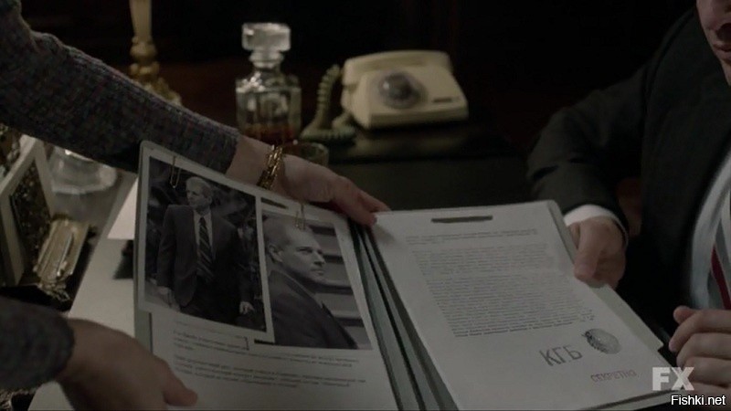 В 1961 году, он еще носил перевернутые погоны... и перевернутые петлицы КГБ...