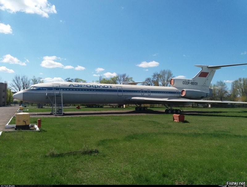 Экипажный борт.
5 октября 1979г. самолёт был перегнан в Кривой Рог, где совершил посадку на грунт (см. видео в сети), после чего стал учебным самолётом Криворожского ЛУ ГА.