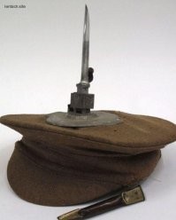 Британская экспериментальная фуражка для рукопашного боя. На войну просто не успела попасть.