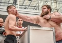 Пельменя к нему пригласите, тогда поверю в "благотворительность".