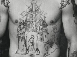 Почему купола с зоны - не искусство, 
татуировки - дурной тон, 
а то же самое, нанесенное хной - УЖЕ искусство?