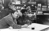 В третьей части робокопа видел её; по губешкам и голосу сразу признал и удивился, что на такую роль она попала.