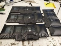 Нахрена хранить вздувшившиеся аккумуляторы? Работать они уже точно не будут, а вот пожар организовать - запросто.