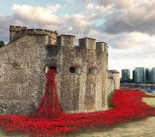 А сколько многолетних дипломатических усилий потребовалось Лондону для её организации.