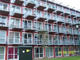 Я видел такие еще в 2007 году в Амстердаме. Выглядели очень уютно