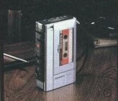 Бывал когда в командировках в Москве, заходил в Берёзку, так слюной исходился  от такого великолепия. 
И крутились там темные личности  которые предлагали  подпольно  купить те же товары за рубли, но по заоблачным ценам.
Купил тогда подобный Panasonic у барыги за 350 советских руб., так он так маскировался и следы заметал, как шпион , пришлось за ним на метро ехать и потом в городе петлял, и в каком то полуподвале он сей аппарат достал из сумки.
Так этот аппарат недавно на глаза попал , проверил, он работает.