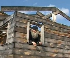 Или можно чуть грубее: "Вы кто такие? Я вас не звал! иди на ...!"