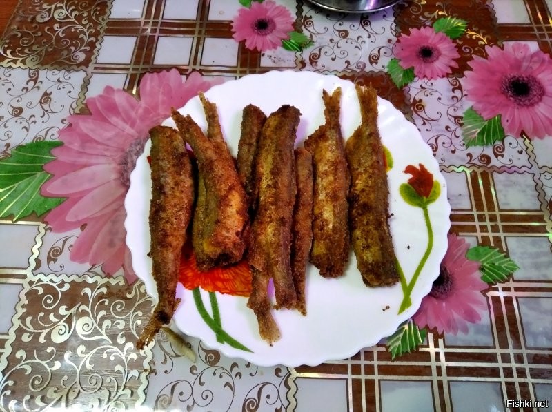 С утреца к кофию свежежареная мойвочка с хрустящими хвостиками, это что-то...