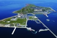 Один из немецких островов где запрещены даже велосипеды 
А тут я был 
только часть расположена между каналами а в другую часть я прекрасно заехал на автомобиле.