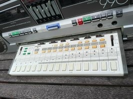 кстати аппарат на фото за 450 баксов "всего" продают)  красивый собака