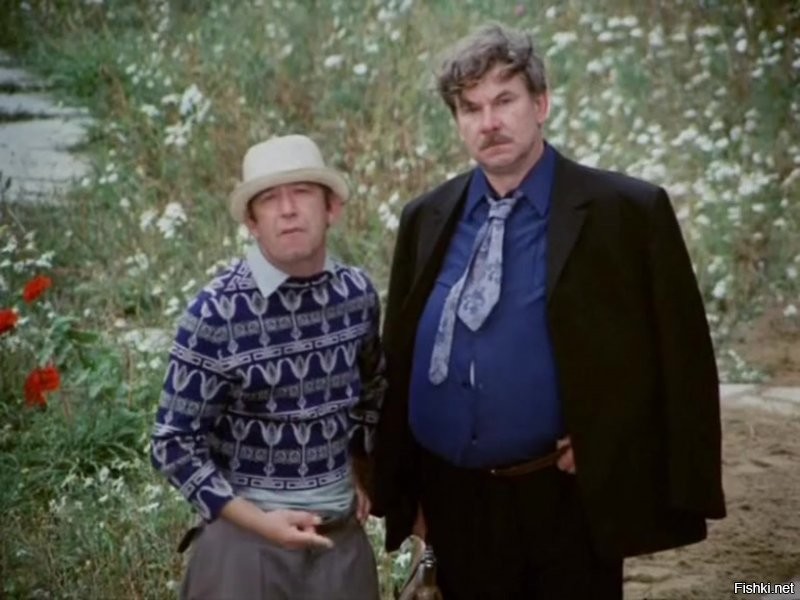 - Эй, Мюллер, гони рупь, родственник. Твой оберштурмбаннфюрер СС Айсман нам рупь должен.