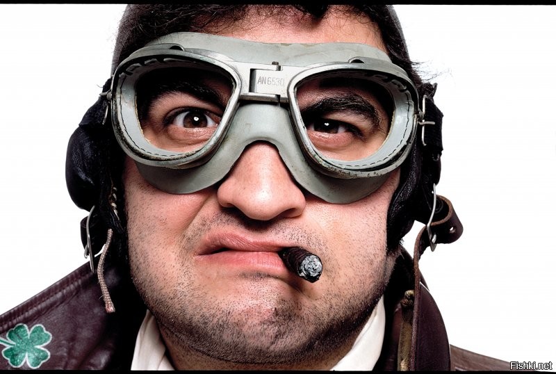 Хвостовой стрелок британского бомбардировщика Avro Lancaster