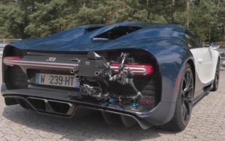 P.S. Ну а если серьёзно, то снимали с другого Чирона