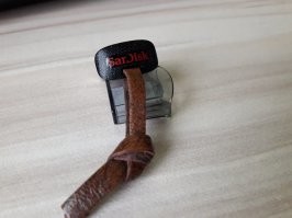 У меня есть такая флешка...