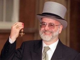 Не забывайте Сэр Терри Пратчетт!