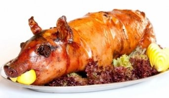 В Болгарии мы почитаем свинью, но только в таком виде:
А в Сербии вообще приняли ее за царь животных!