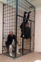 Сам у себя отсасывает что ль?