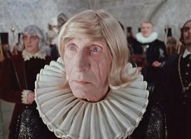 Гениальное попадание в образ "европейца"!
Что мне передать мой король?