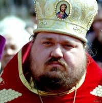 так же можно переодеть свинку в нестареющую классику