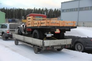 с Америки возят, для парадов, это дешевле чем здесь строят из гнилья, переделок минимум,