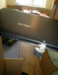 классная машина! тяжелая, как гиря, греется, как атомный реактор, шумит, как вертолет, но надежная, как ППШ и неубиваемая, как кувадла.