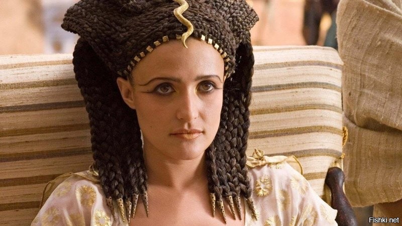 В сериале Рим клевая Клеопатра была.