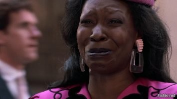 Одна только сцена где Вупи отдает чек монашке - шедевр мирового кинематографа )))