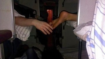 Чего нельзя делать людям, которым в поезде досталась верхняя полка: 3 запретные вещи