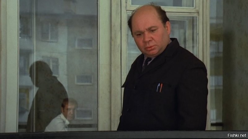 Батя...!!!
С новым годом...!!!
Ты уже с утра залил...?