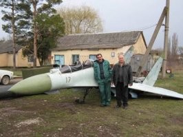 Судя по размером, модель, но фото таки реальное.