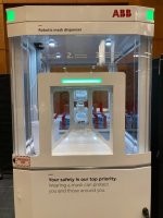 Нафига такой?

у нас дверцы прозрачные

у меня на работе в кафешке, только без надписи финэйр

эта гробинушка пол комнаты занимает