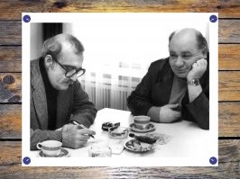 Ну, конечно, у Рязанова только Ахеджакова и могла стать любимицей. И - КОНЕЧНО - только ЭТО автор и сумел втиснуть в данную подборку. Больше ведь ничего, абсолютно ничего достойного внимания не нашёл в отечественном кинематографе. Вот - Данелия и Леонов автору в голову как-то не пришли. Куда там какому-то Леонову до величайшей Ахеджаковой, правда?!)))