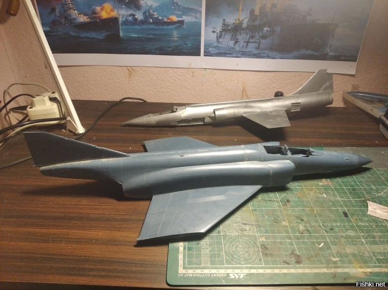 Не хочу. Мороки с ней много. А мне вот чего подарили! F-4F и F-104 в 32м масштабе!