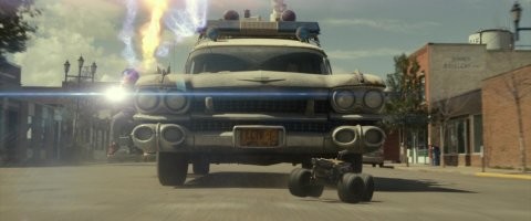 после фильма с мелиссой маккарти, как то опасался смотреть "наследников", думал, что такая же муть. ан-нет! норм. советую!