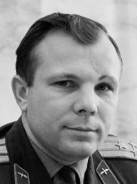 я думаю Юра хапнул дозу радиации,у него потом на лбу выросла какая то шишка,и о чем то он явно молчал.
