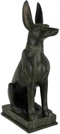 Особенно уши у Анубиса прям шакальи... Хоть есть и ближе вариант...