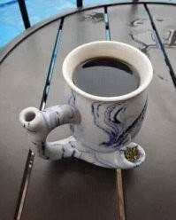 На счёт лучшего бокала не уверен, но лучшую чашку я видел!)))))