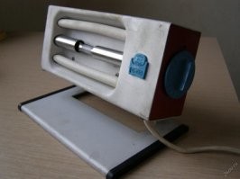 У нас вот такая была: 
И так же голым в очках заставляли стоять )))