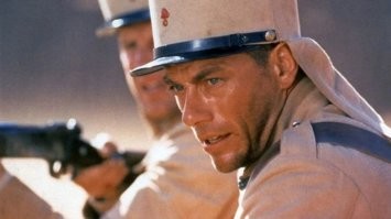 Ван Дамм в "Легионере" 1998-го в своё время порадовал...