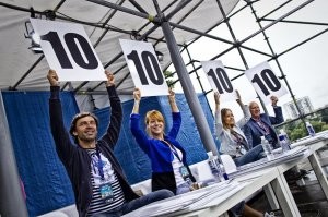 Без брызг: "великолепная" техника прыжка в воду