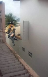Да понятно, кто здесь живёт...