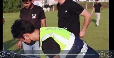 "лондонский стартап"- там хоть один "бритиш" есть??? (на скрине)  
 И "испытания УСПЕШНО ПРОШЛИ"?!?!?!? То что квадрокоптеры умеют летать, все знают, что они офигенно умеют летать - тоже, но с размером, появляется вес, а с пассажирами, особенно которым не сидится на месте, или разных габаритов,  появляется необходимость постоянно поддерживать остойчивость иначе, траектории полёта могут стать непредсказуемыми.. Так же никакая подушка безопасности не спасёт тебя, если шлёпнешься с пары сотен метров с  "транспорта будущего".. разве что парашют какой ни будь...  При какой силе ветра может он летать?? Не в землю, а параллельно ей?? 
Так, несколько лет назад,  уже презентовали "летающие мотоциклы" для полиции Дубая...(на втором скрине)  И где эти летающие стражи порядка??? Особенно веселили  не закрытые лопасти...