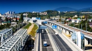 Участок трассы Джубга   Сочи. В Адлере правда, но всеж...