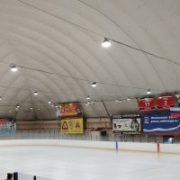 Был в командировке в Челябинске (в 2019 году), не поленился и специально съездил в Чебаркуль. Было интересно прикоснуться к истории хоккея, к легенде)))