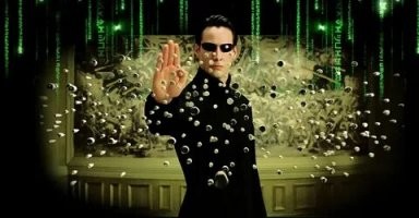 СкАжете ещё, что прикрываться от пуль рукой неэффективно!