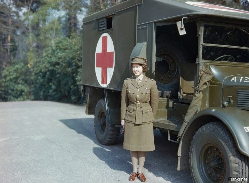 Женская униформа времен Второй мировой войны
