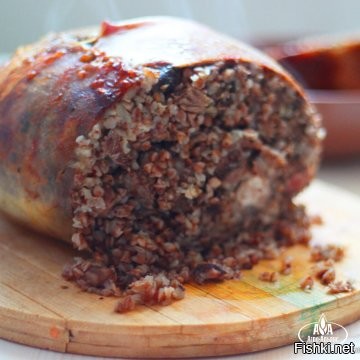 Няня    бараний сычуг, фаршированный гречневой кашей, бараньими мозгами, мясом с головы и конечностей этого животного. Няню делали в корчаге, где она запекалась несколько часов.