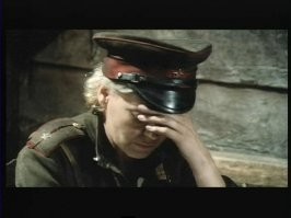 Явная поделка "на тему".

Любопытно, кстати, мордочка у мадам знакомая... Не актриса, часом?

ПС.  Мне почему-то вспомнились "советские солдатки" из Ф/Х "Железный крест"...